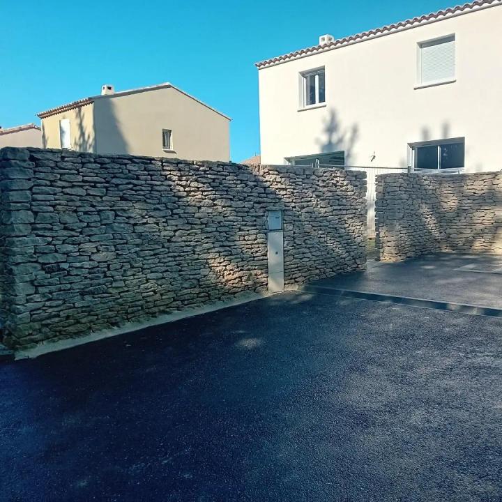 Construction de mur en pierre Gordes