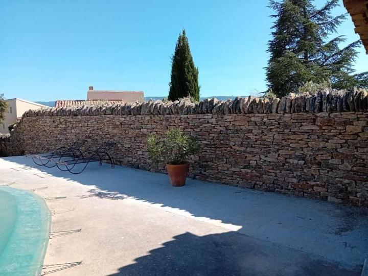 Des murs solides et esthétiques